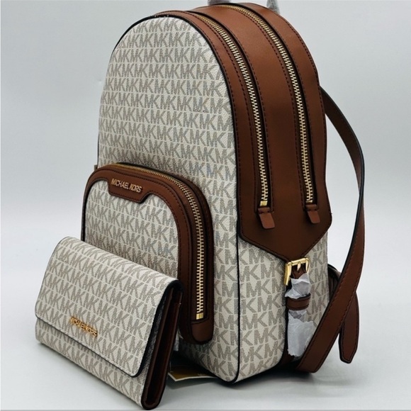 Michael Kors Medium Jaycee Zip Packet Backpack & Trifold Wallet Vanilla/Brown - Picture 2 of 16